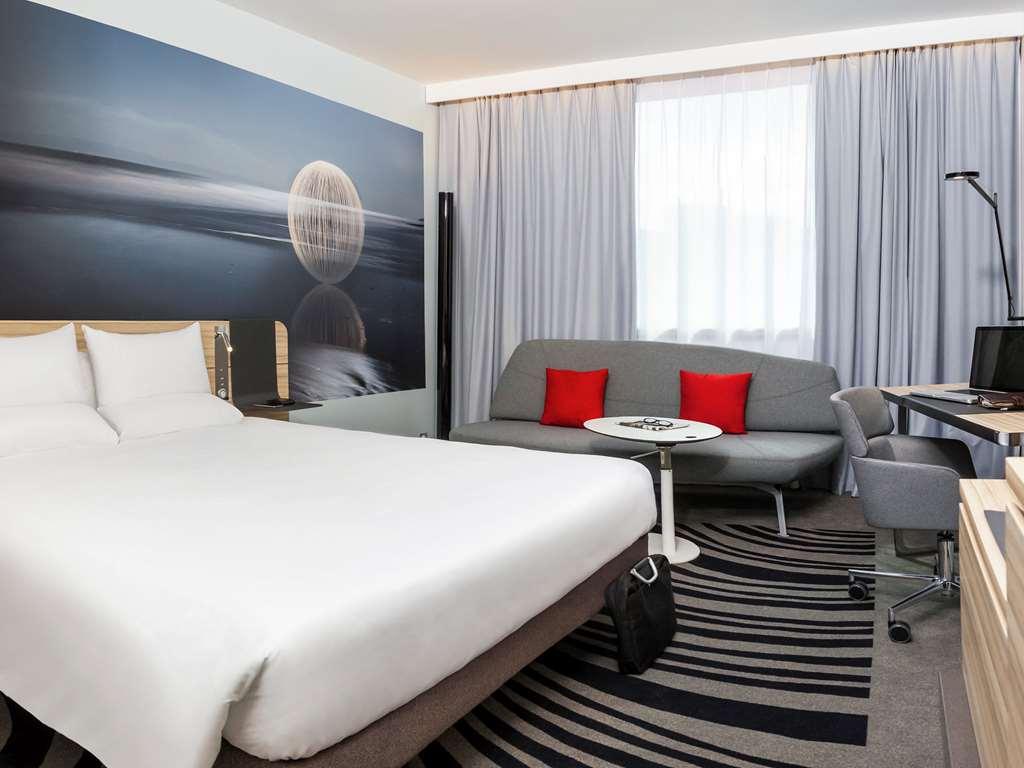 Novotel Heathrow Airport T1 T2 And T3 4* Londres