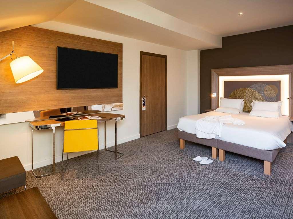 Novotel Heathrow Airport T1 T2 And T3 4* Londres