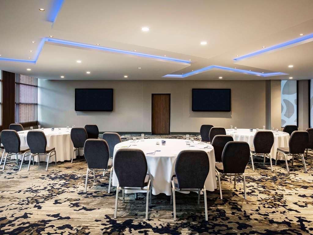 Novotel Heathrow Airport T1 T2 And T3