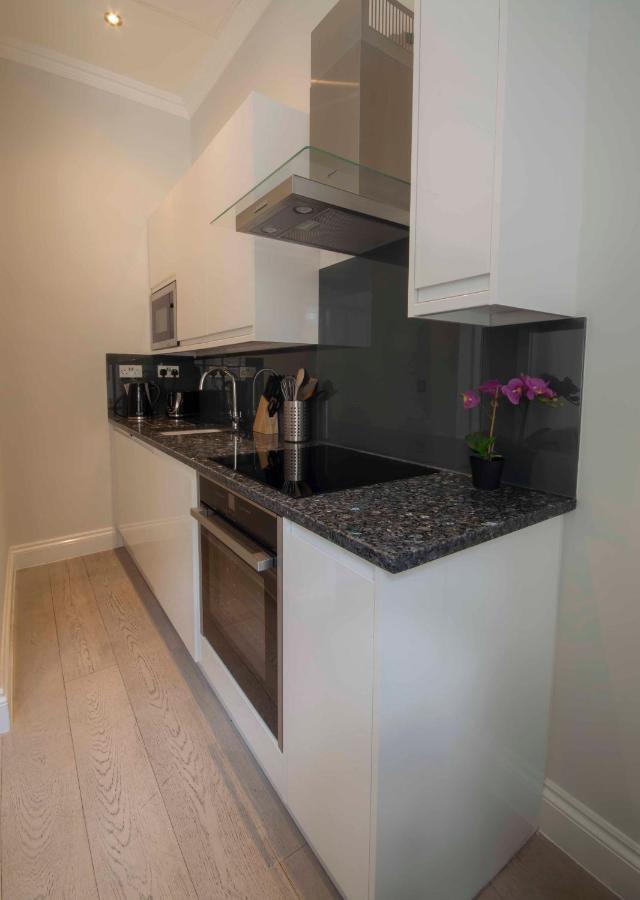 High Street Kensington By Viridian * London