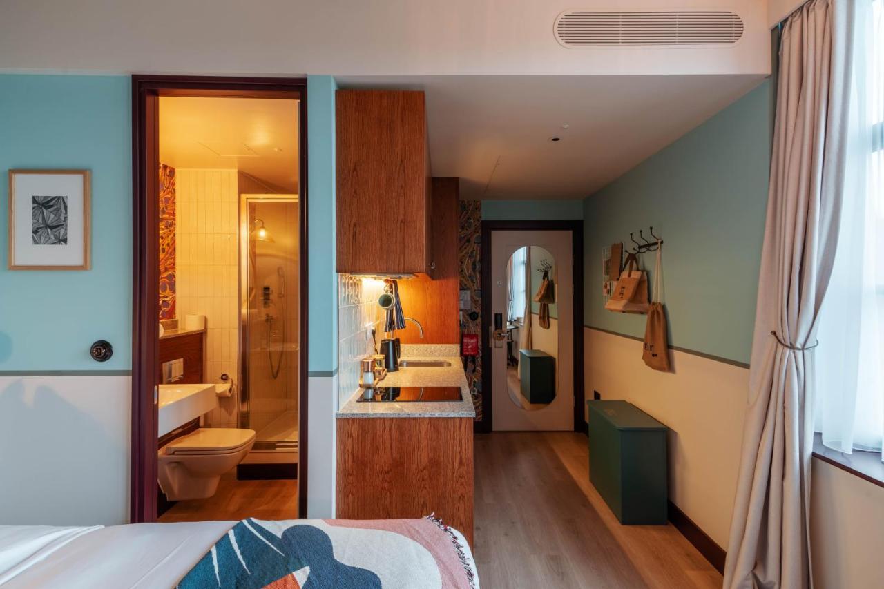 Hotel Room2 Chiswick Hometel 4*