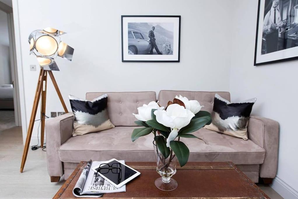 Apartamento Beautiful 2br Flat With Free Parking In West *