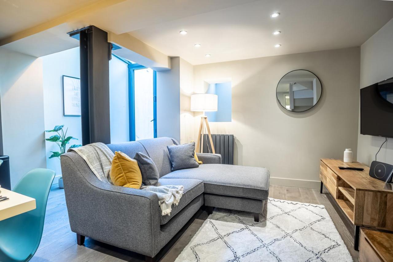 Modern Two Bedroom In Fulham By Sojo * Londres