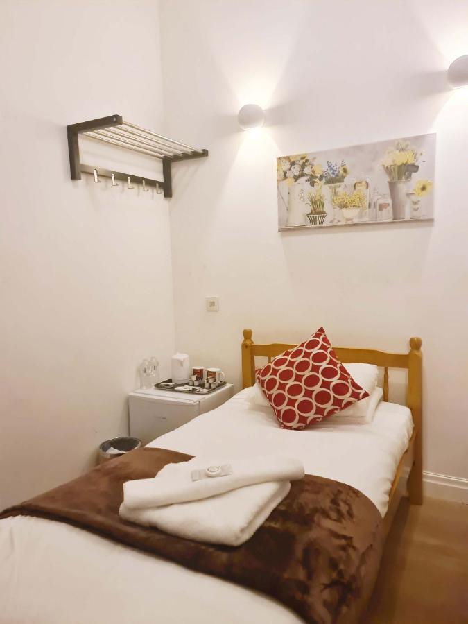 Hotel City London Hotel 3*