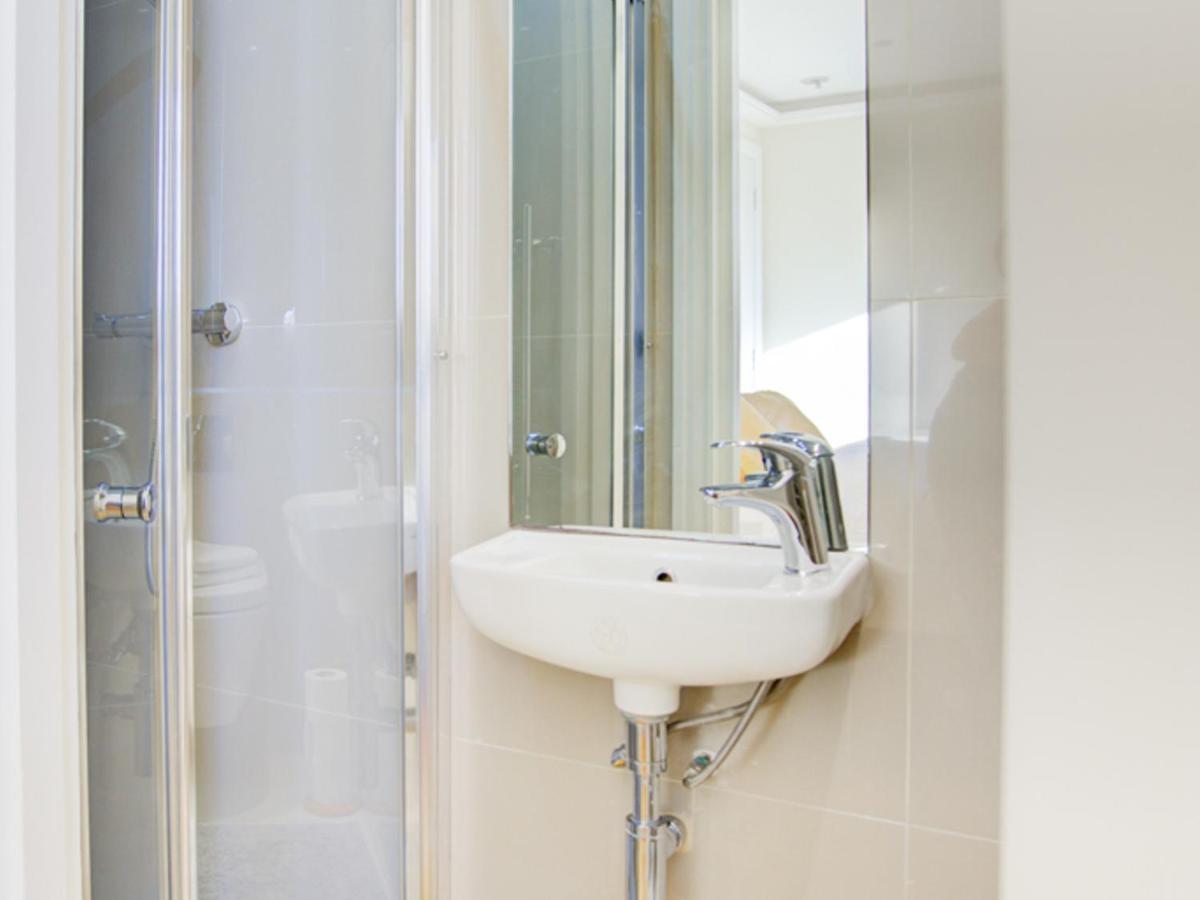 Pass The Keys Lovely 2-bedroom Flat With Balcony And Great Views * Londres