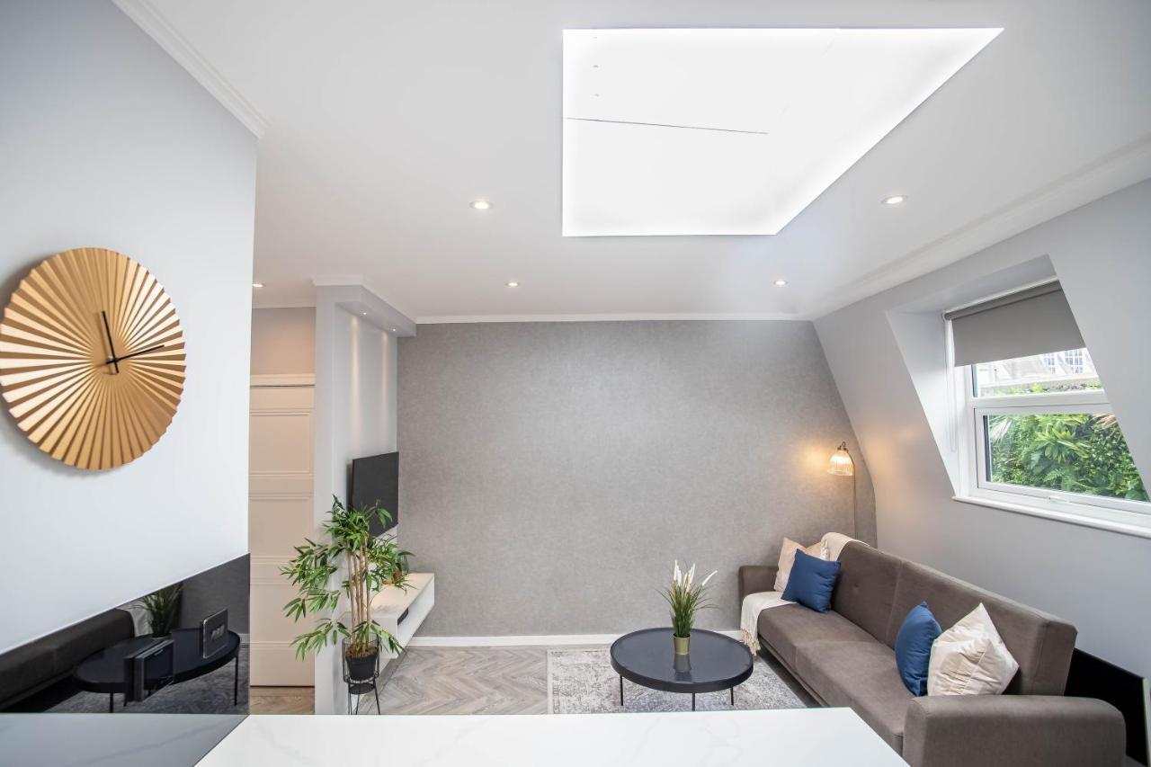 Modern & Chic One Bedroom In Fitzrovia By Sojo Londres