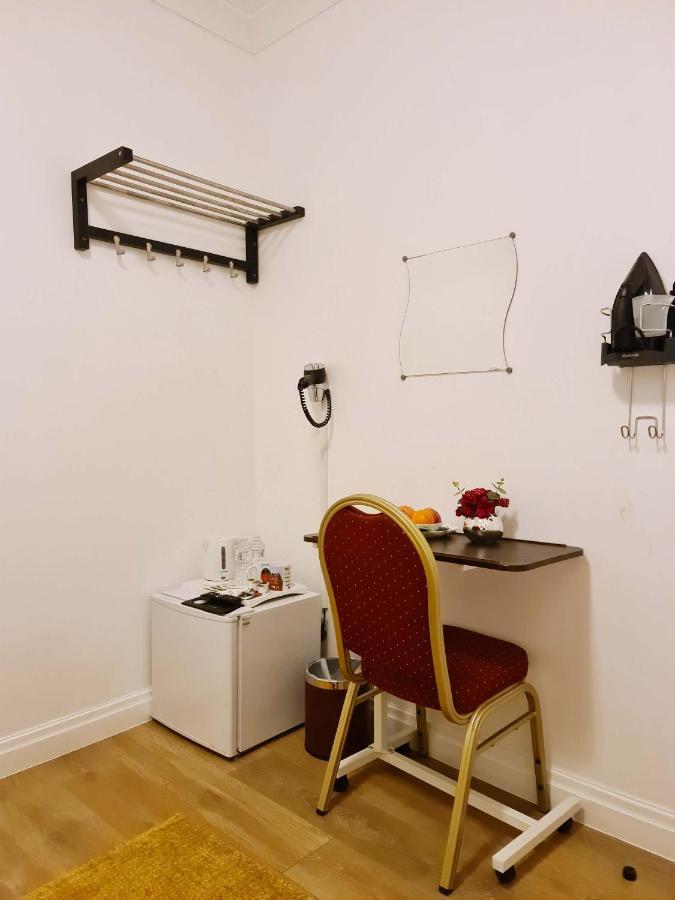 City London Hotel