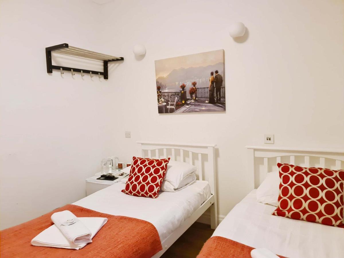 City London Hotel 3*