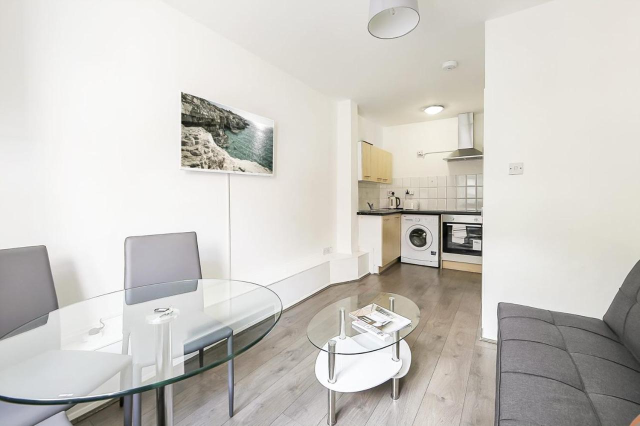 Apartamento Finsbury Park Station Apartment! *