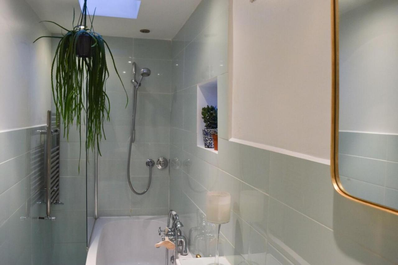 Stylish And Spacious With Terrace Appartement Londres