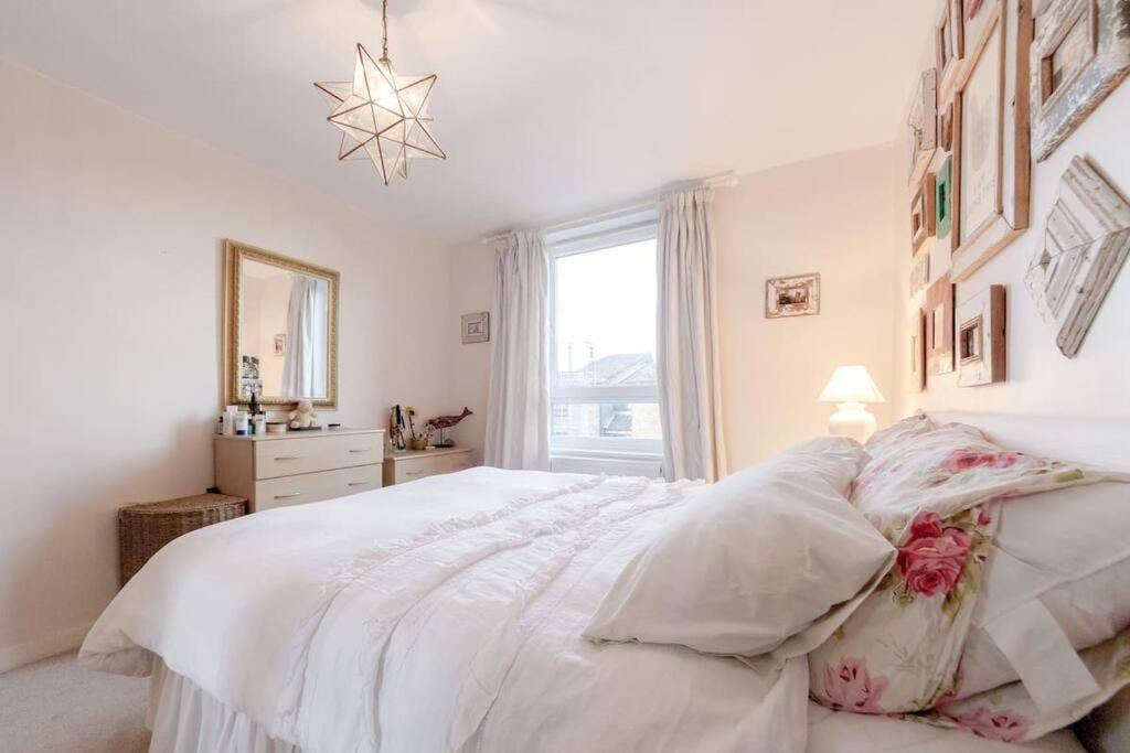 Appartement Spacious Two Double Bedroom Flat Londen
