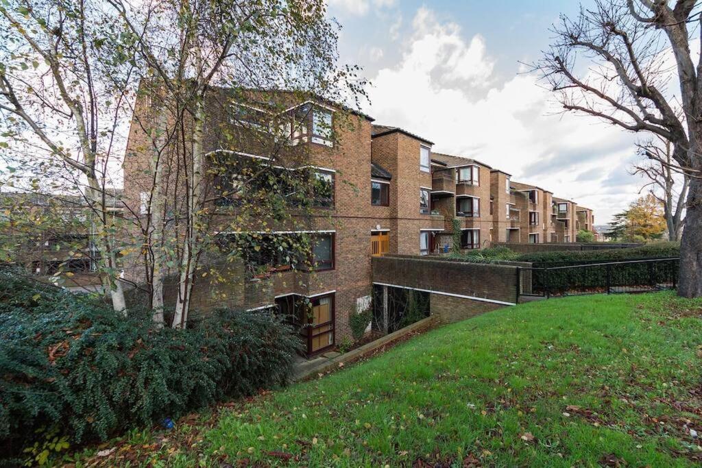 Appartement Spacious Two Double Bedroom Flat