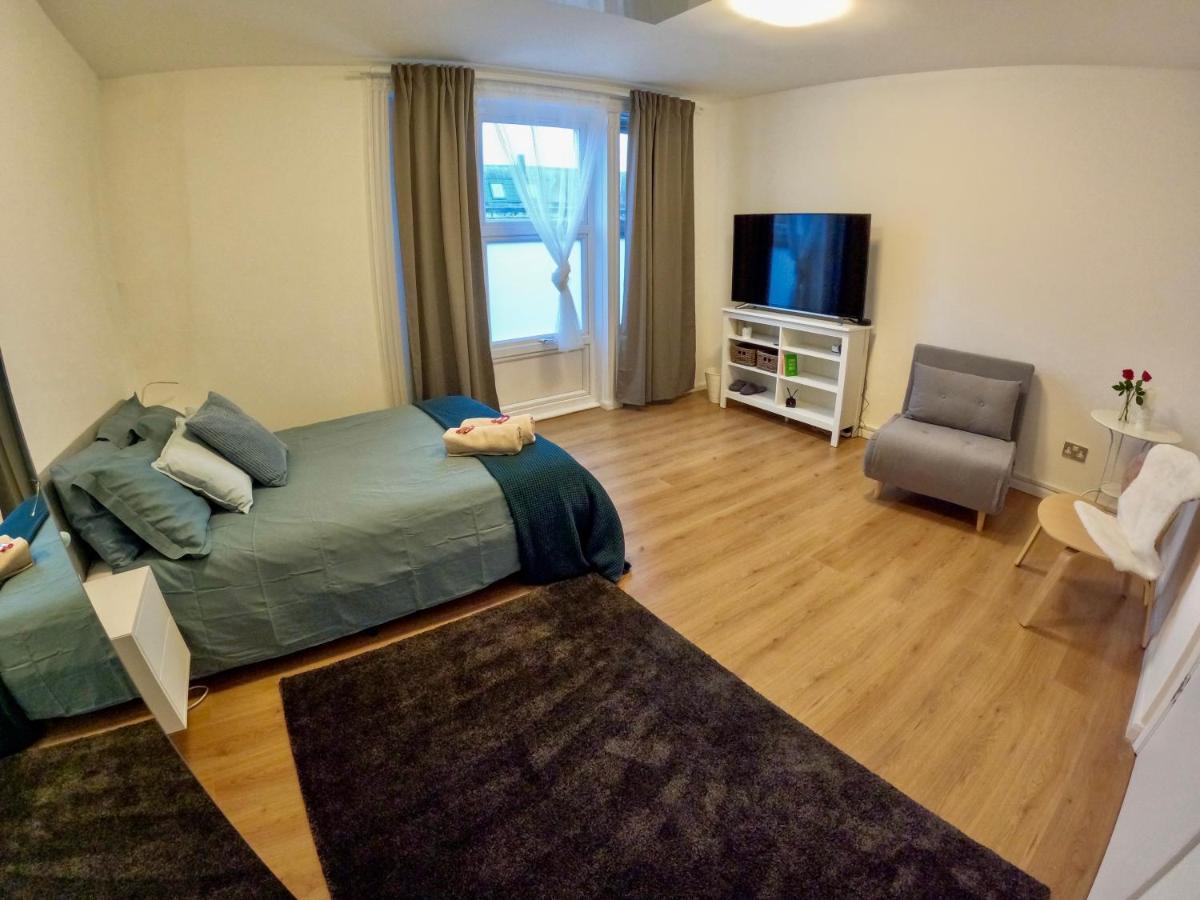 Lovely One Bedroom Flat In The Heart Of Apartamento Londres