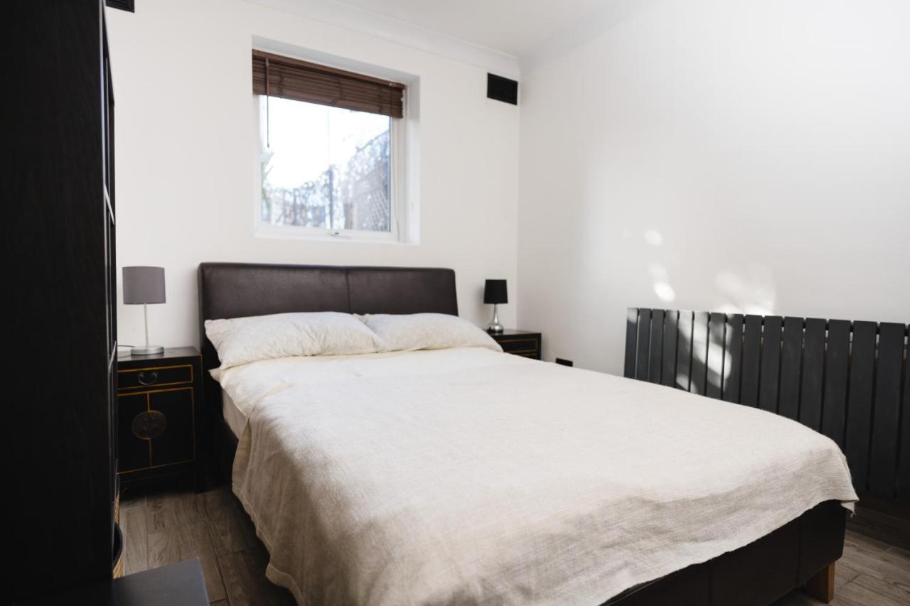 Chelsea Private Garden Maisonette * Londen
