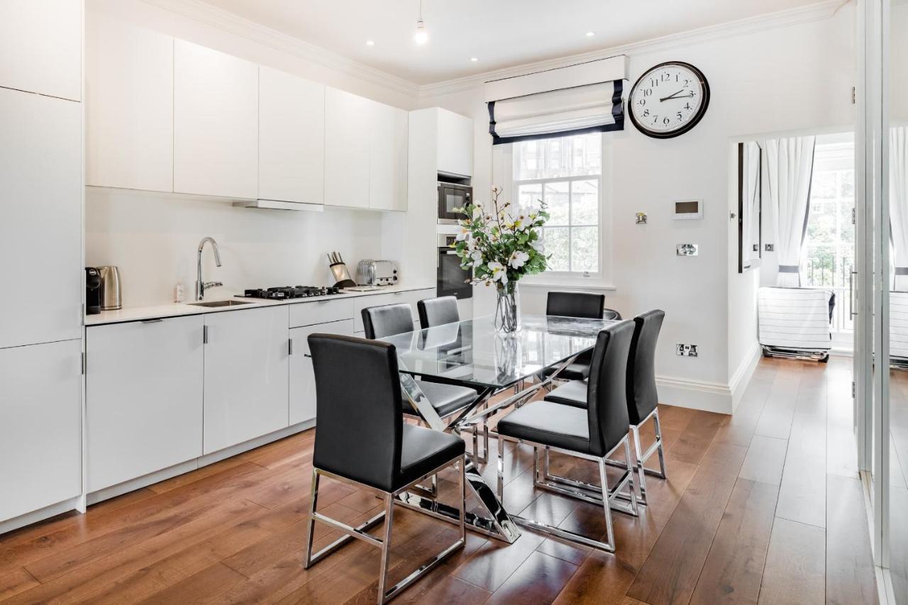 Superb 3 Bed/bath Luxury + Ibiza Roof Terrace Apartamento Londres