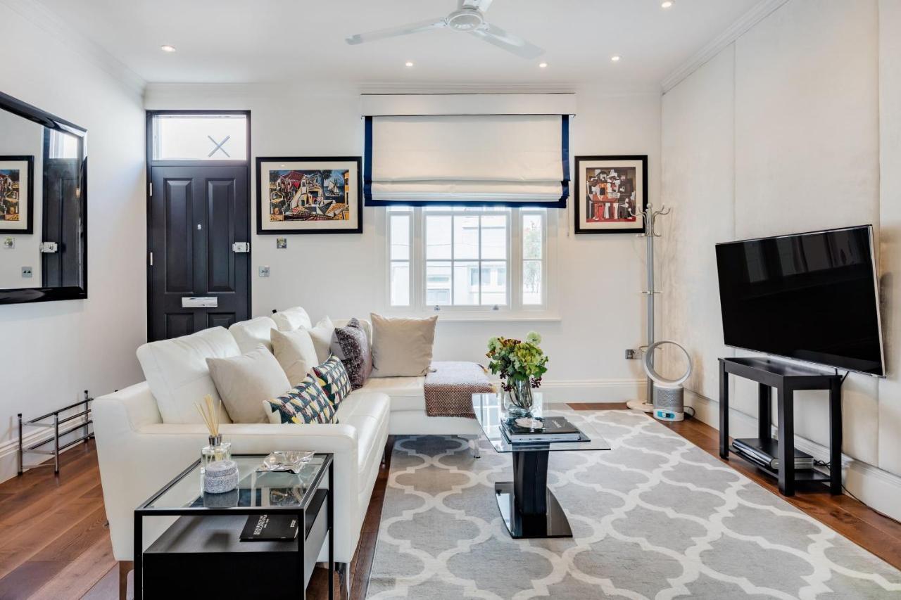 Superb 3 Bed/bath Luxury + Ibiza Roof Terrace *