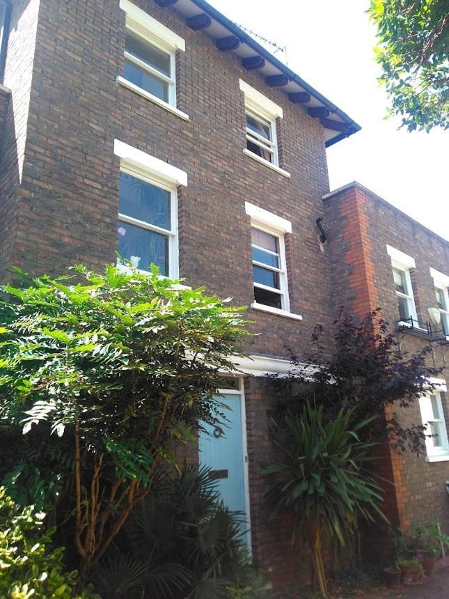 Double With Bathroom In - Vauxhall * Londres