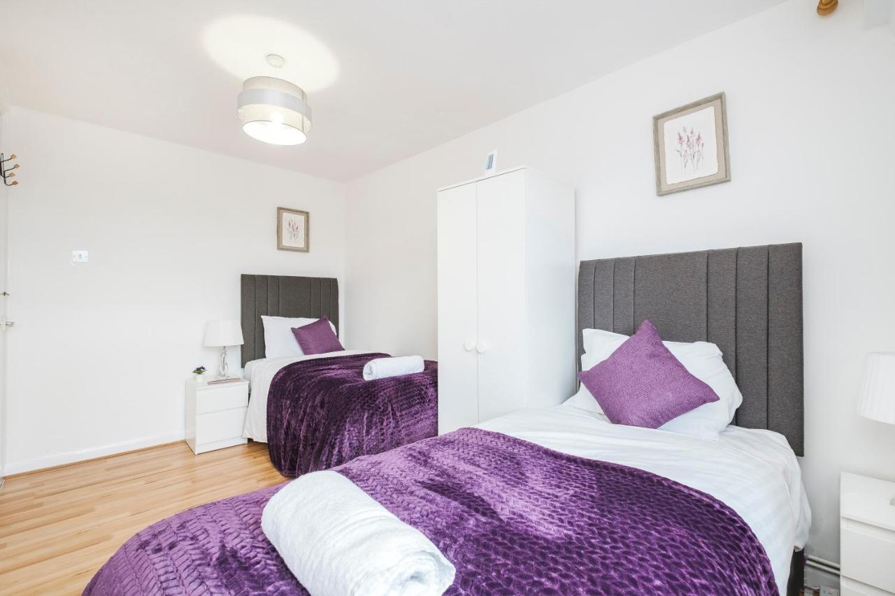 Appartement Spacious 3 Bed 1 Bath Hse W Guest Toilet W Parking Near Excel - E16