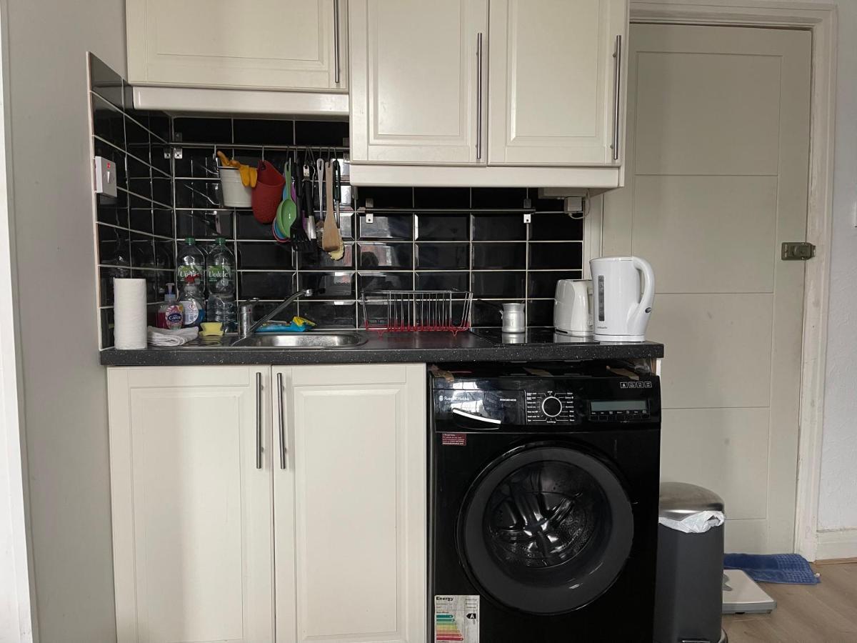 Flat Finchley Rd Nw11 * Londen