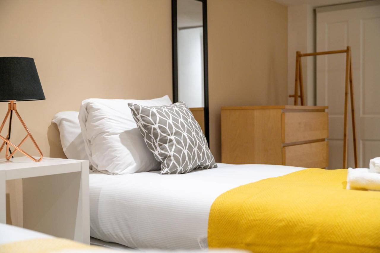 Sleek Flat With Communal Courtyard Apartamento