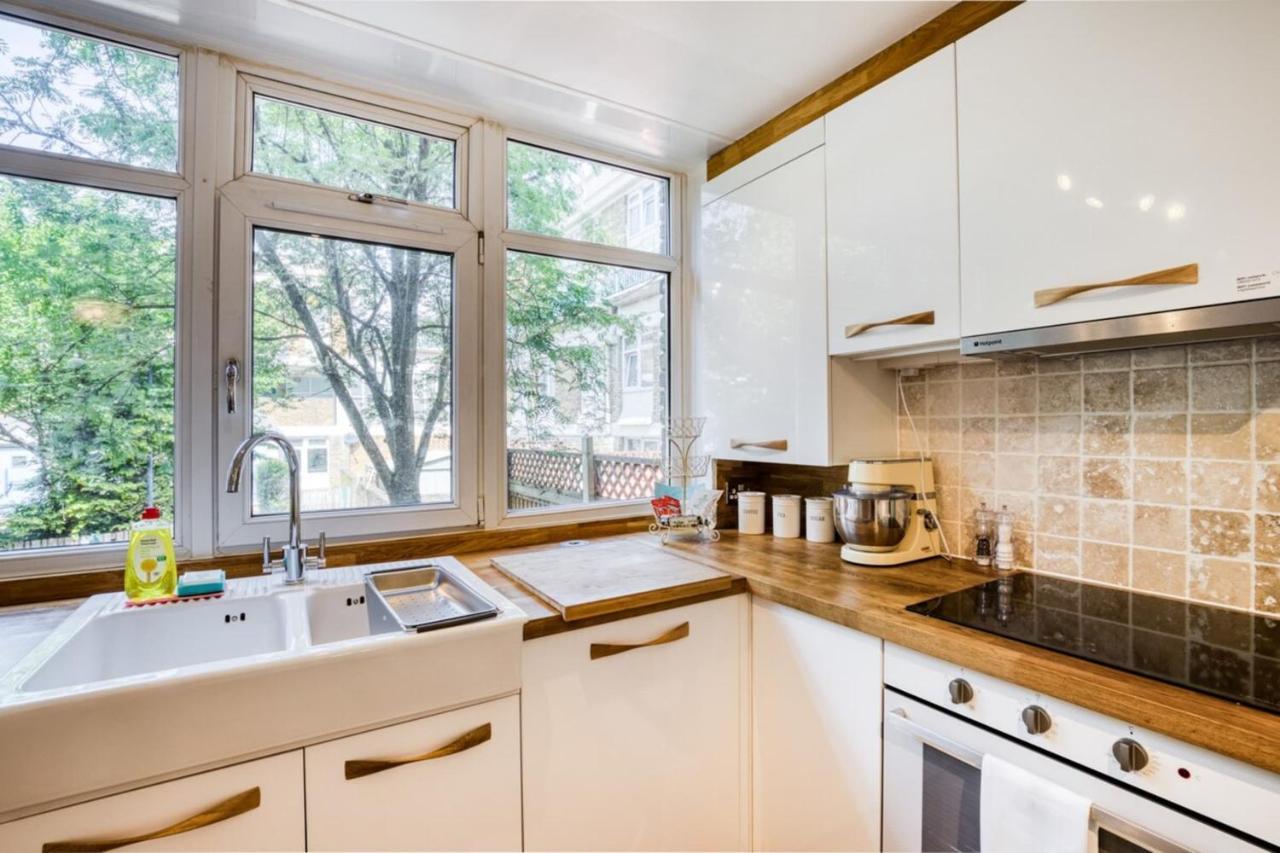 Homely 4 Bedroom House In Brixton Apartamento Londres