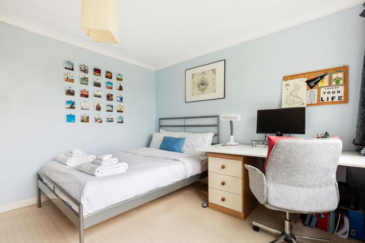Spacious 2 Bedroom In Cricklewood Londres