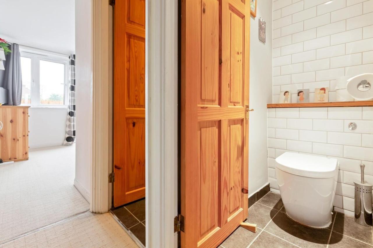 Apartamento Spacious 2 Bedroom In Cricklewood *