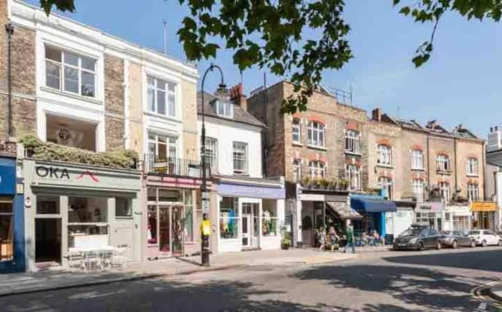 Spacious & Stylish 1-bed Flat In Primrose Hill * Londres