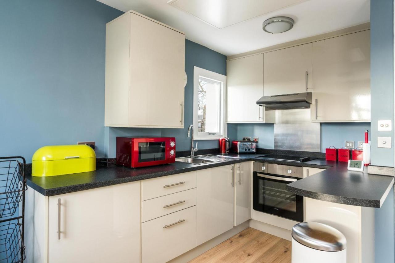 Superb 1bd Flat In The Heart Of Camden Town * Londen