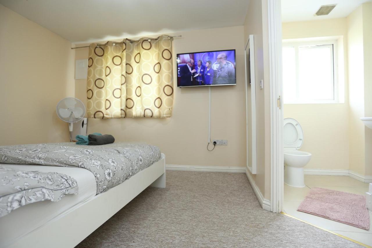 Lovely 4 Bed House Londen