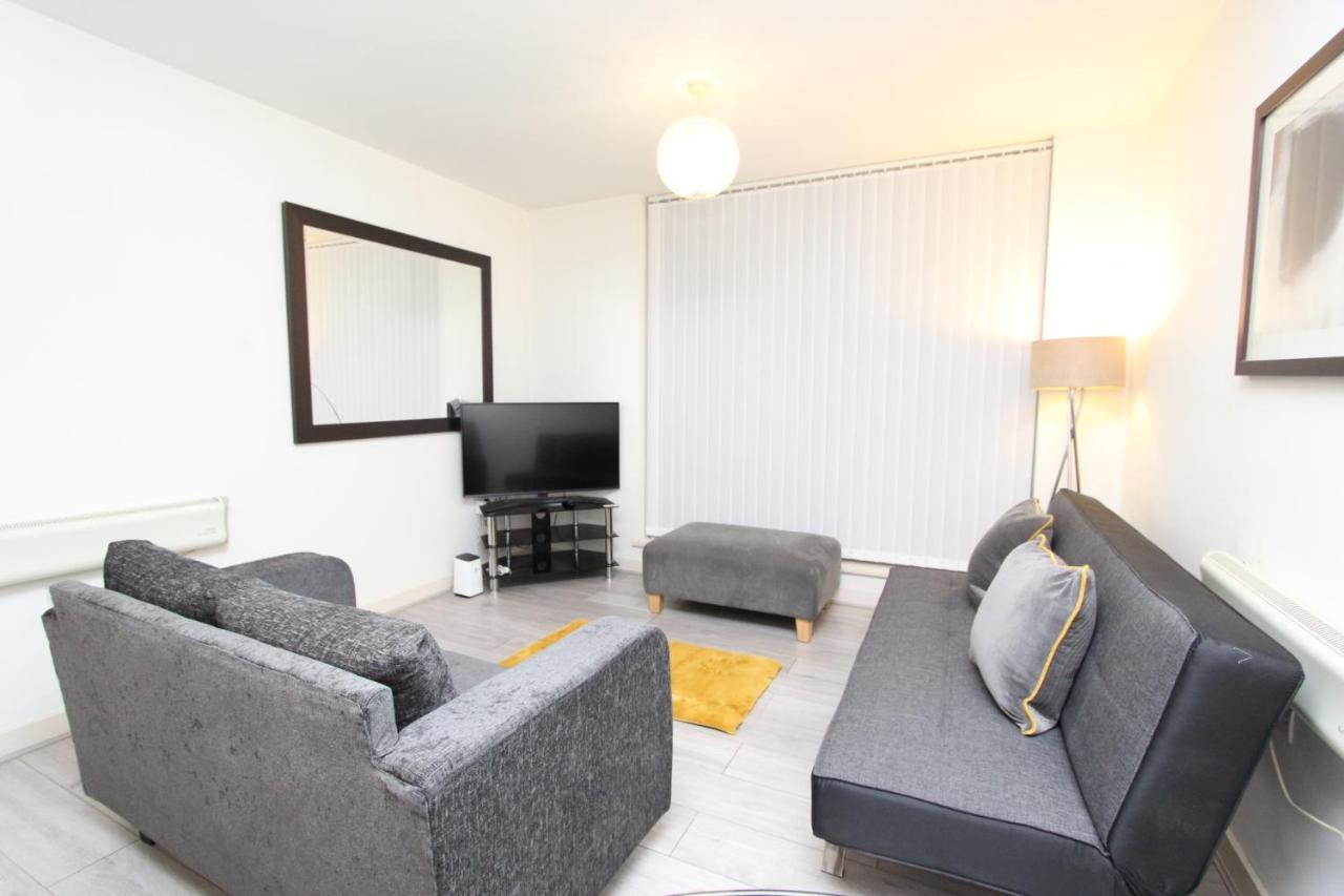 Spacious 1- Bedroom In E16 London