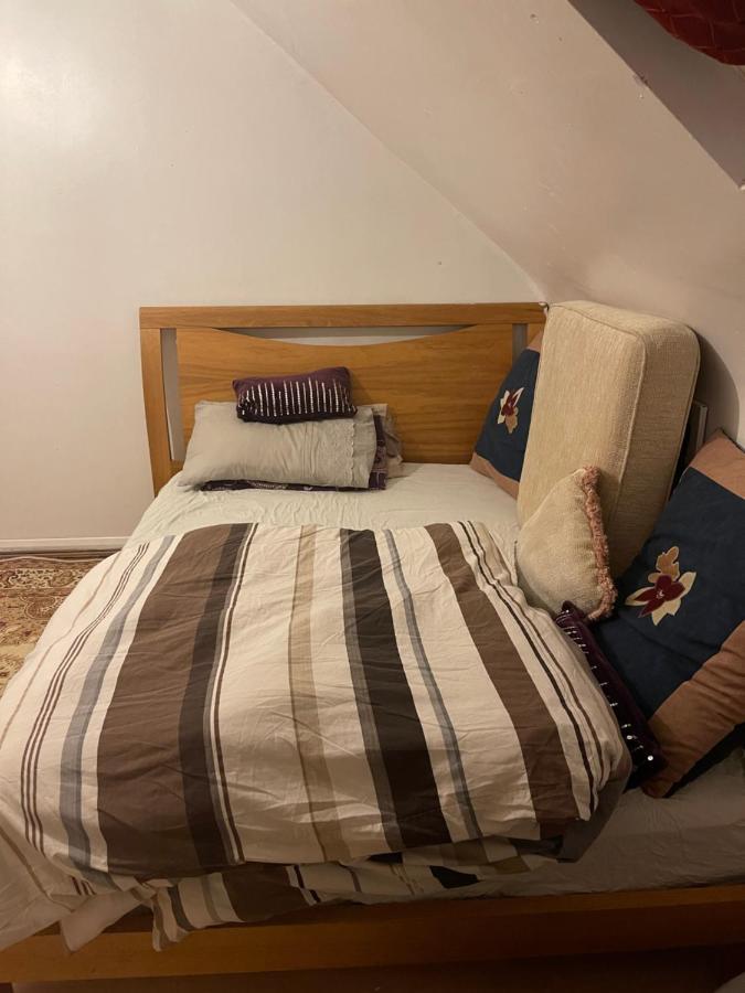 Double Room London Wembley For Rent * Londres