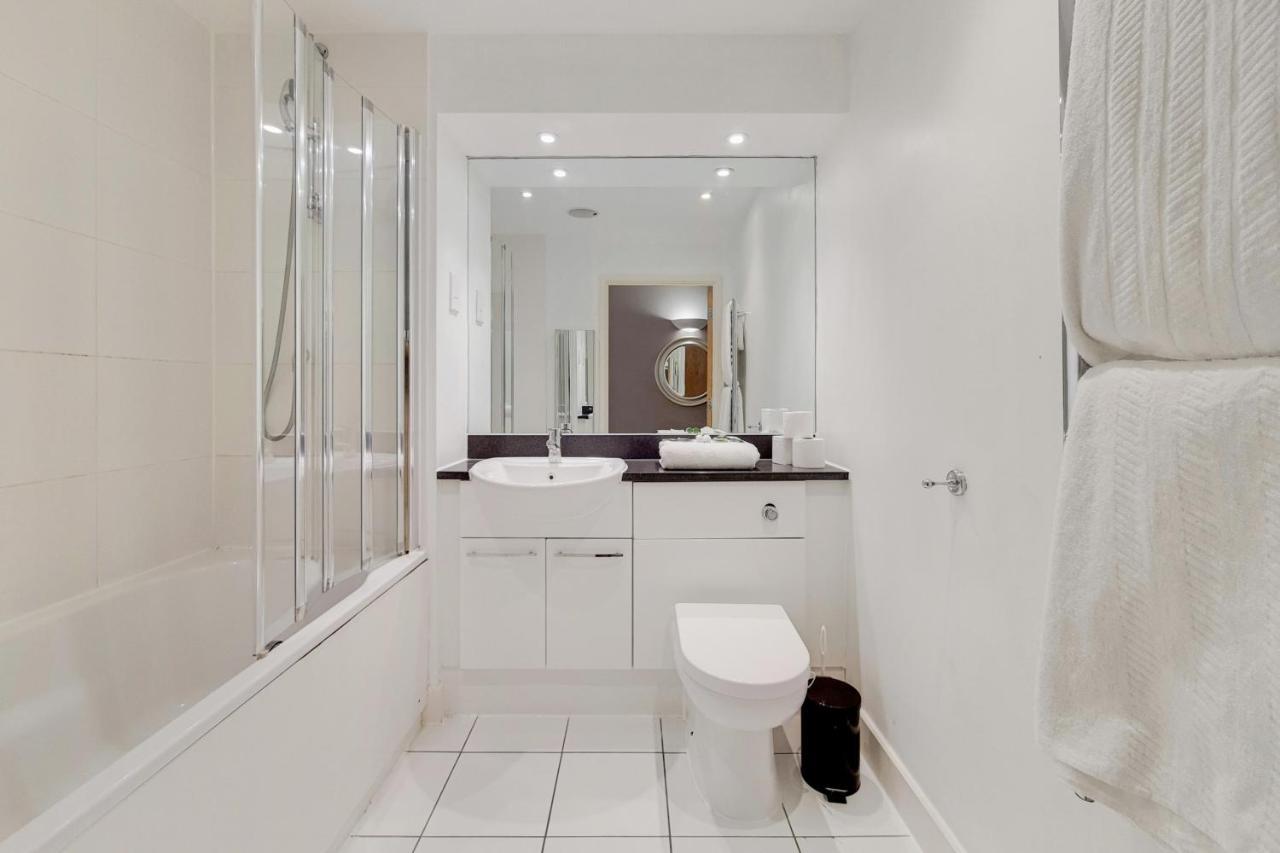 Deluxe Three Bedroom By Excel Londres