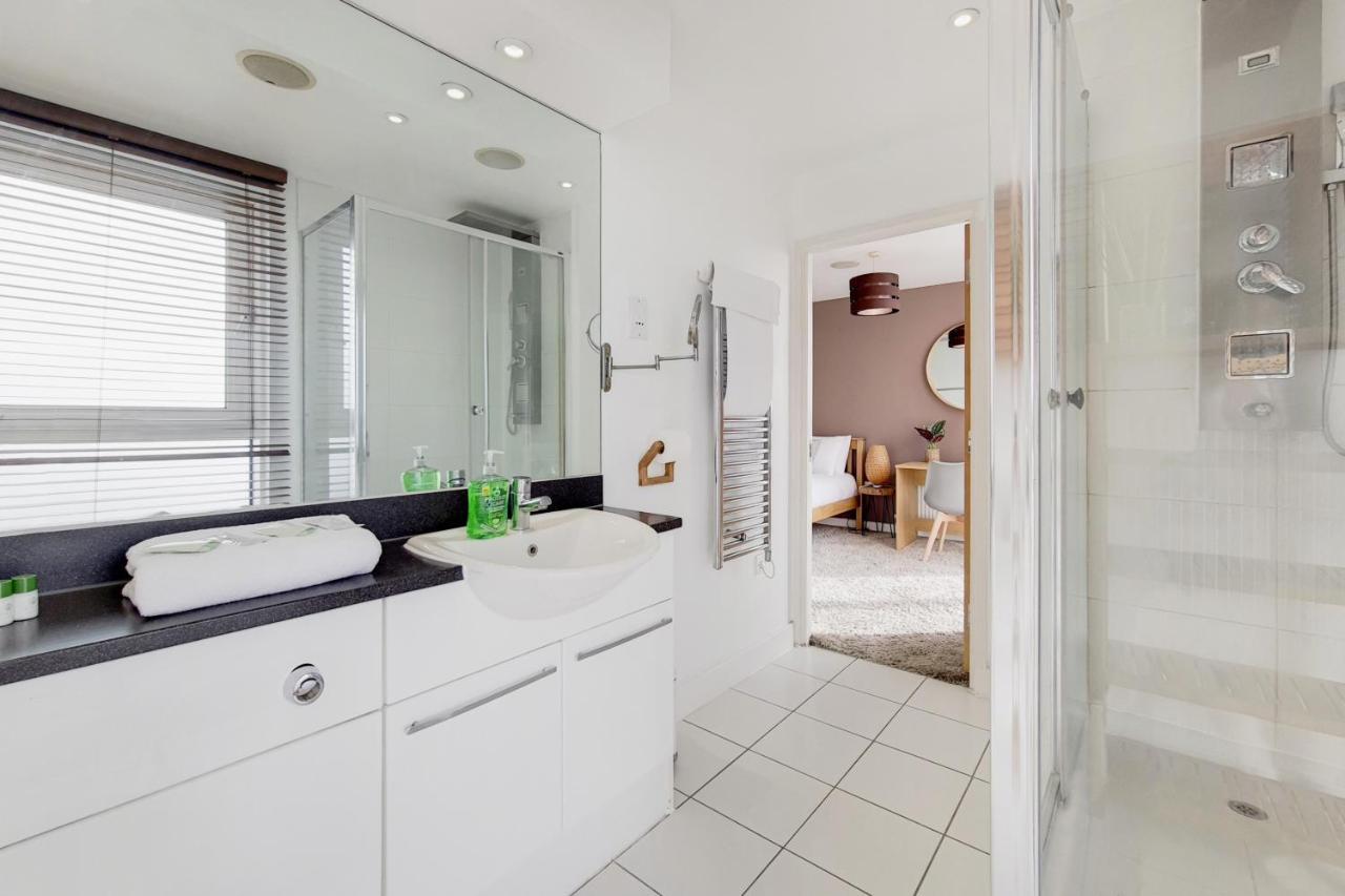 Deluxe Three Bedroom By Excel * Londres