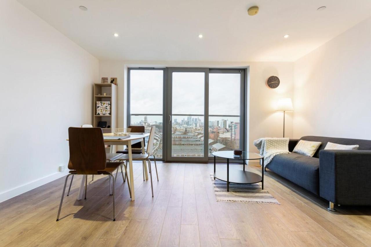 Modern 1 Bedroom Near Canary Wharf With Balcony Appartement *