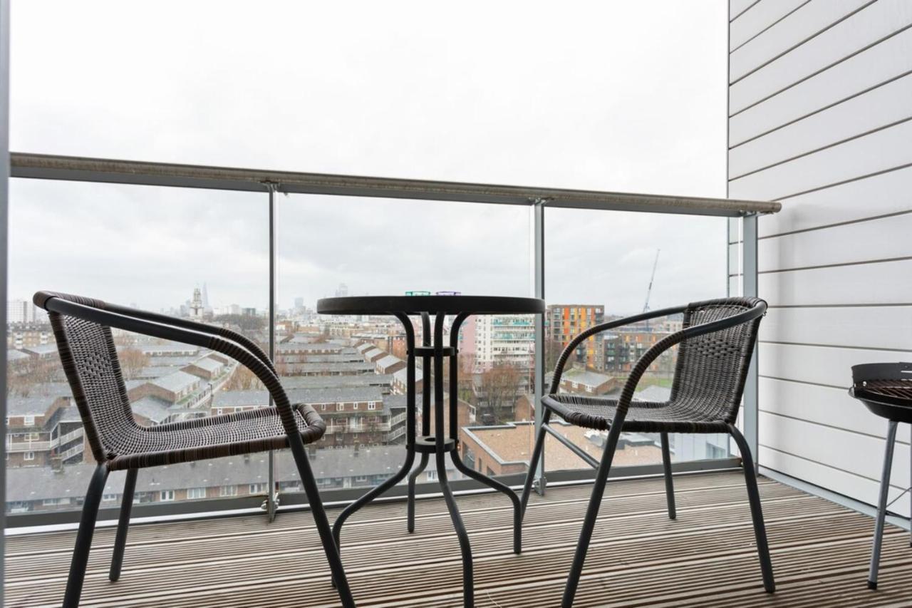 Modern 1 Bedroom Near Canary Wharf With Balcony Appartement *
