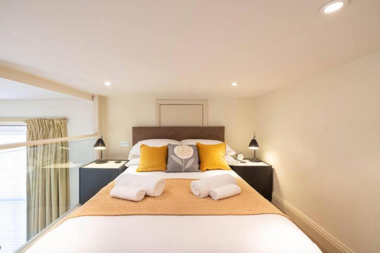 Fabulous Notting Hill Spacious Studio Apartamento Londres