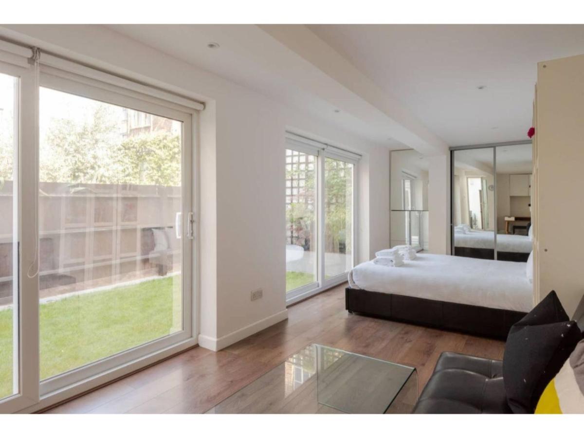 Pass The Keys - King's Cross Modern Flat With Sunny Garden