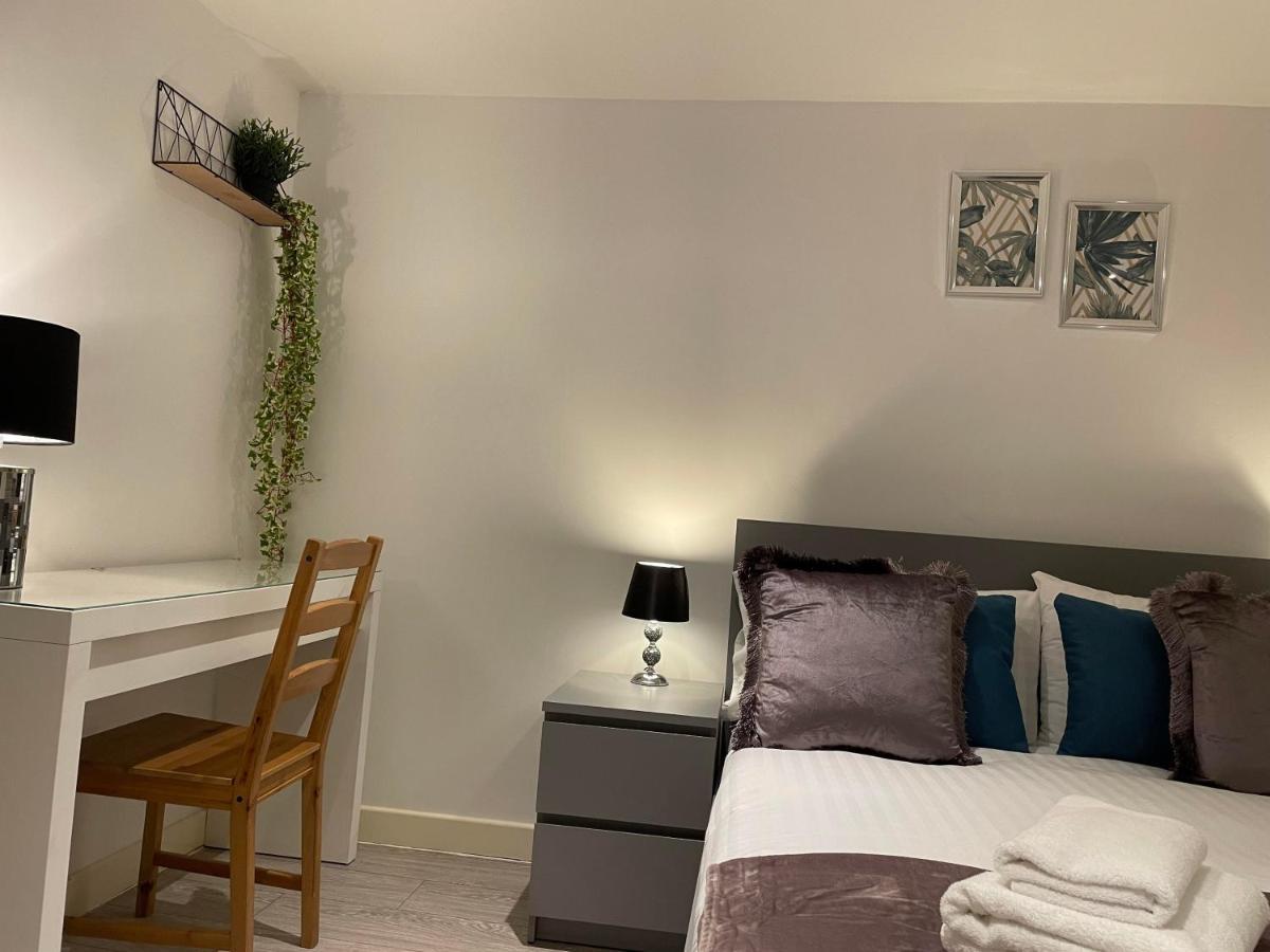 City Airport Serviced Apartamento