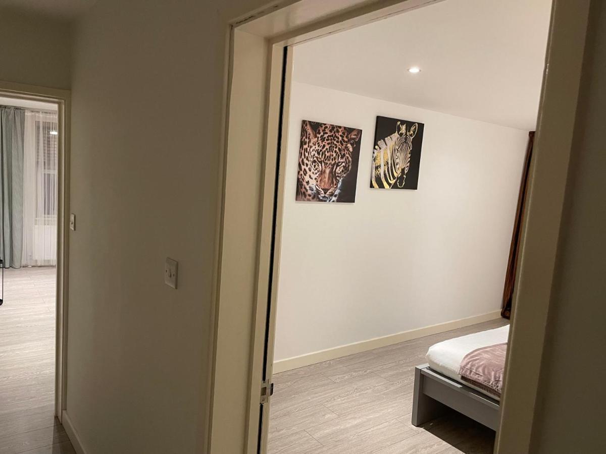 Apartment City Airport Serviced *