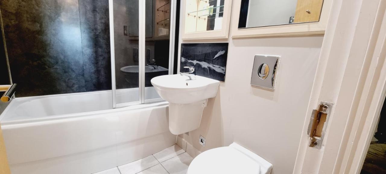 Luxury Waterside Canary Wharf Apartamento Londres
