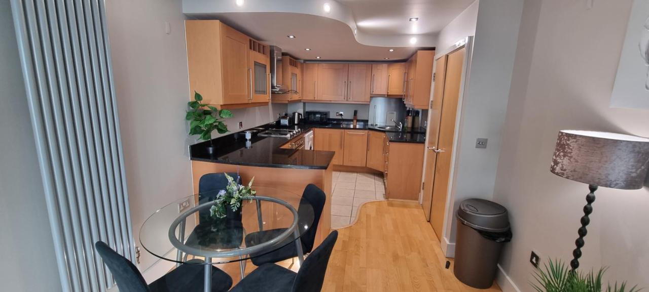 Luxury Waterside Canary Wharf Apartamento Londres