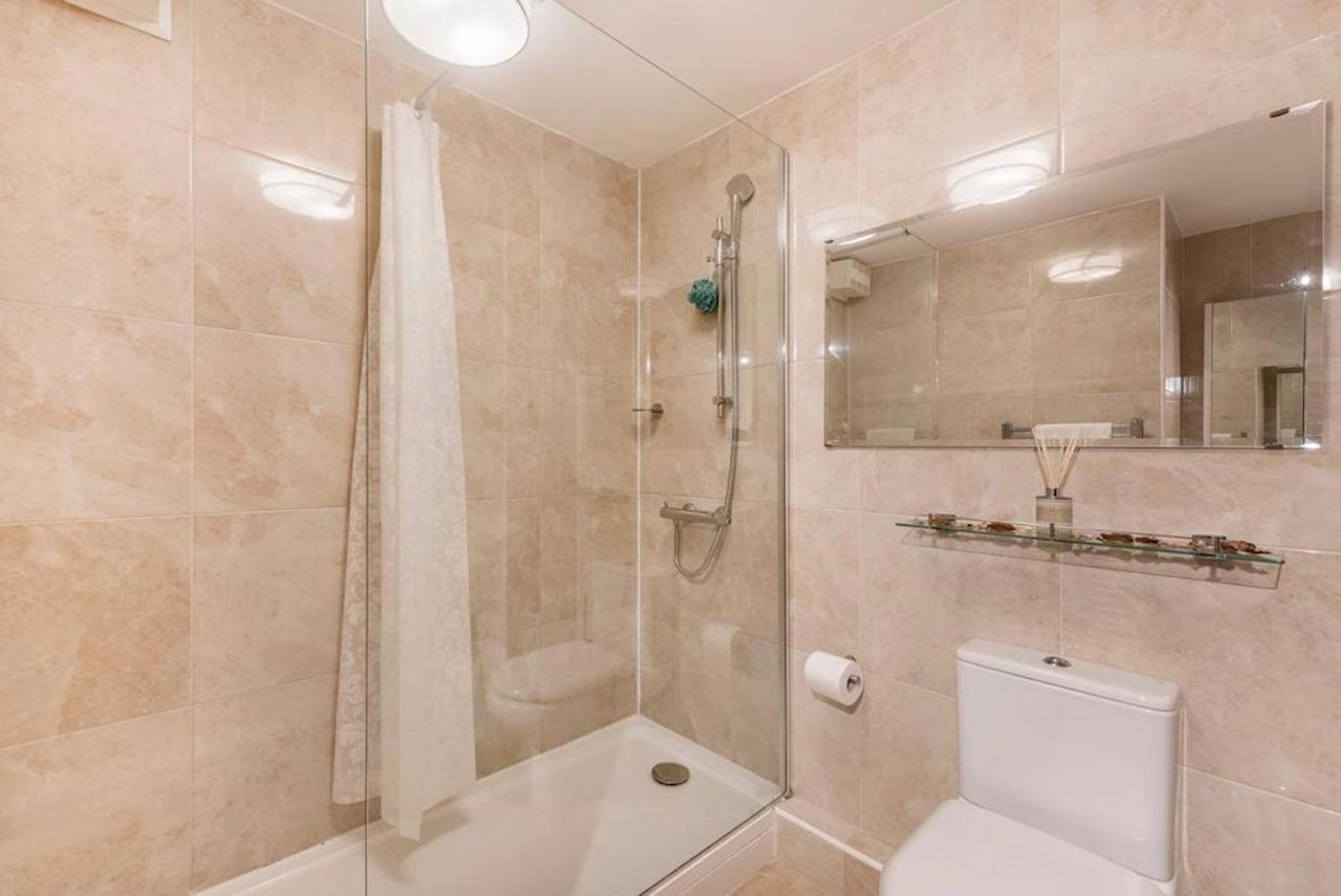 Stylish By Hyde Park Apartamento *