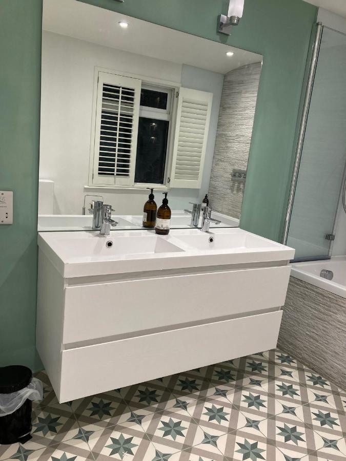 Magnificent House For 6 In Fulham With Back Garden Сasa de vacaciones Londres