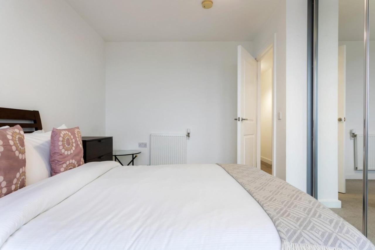 Appartement Modern 1 Bedroom Near Canary Wharf With Balcony *