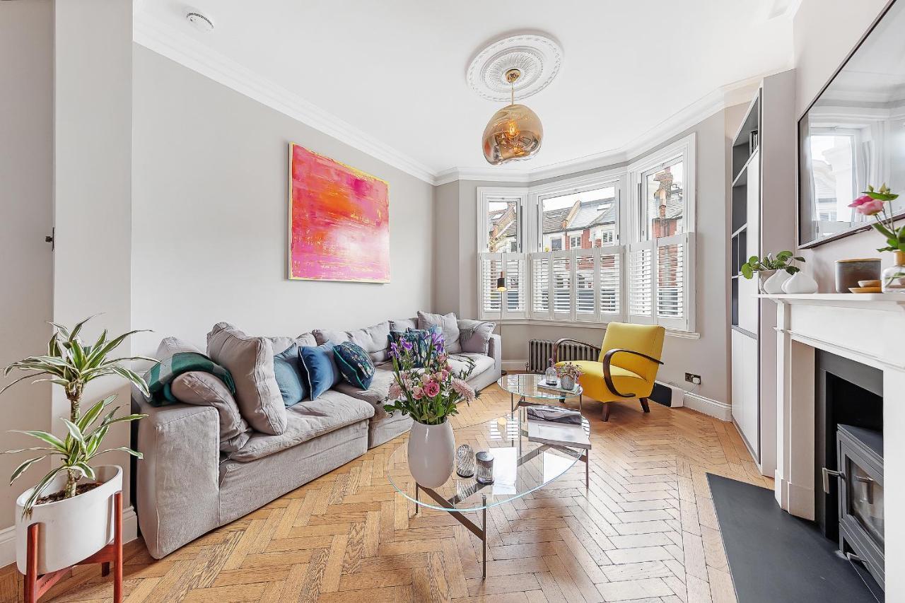 Veeve - Clapham Fairytale *