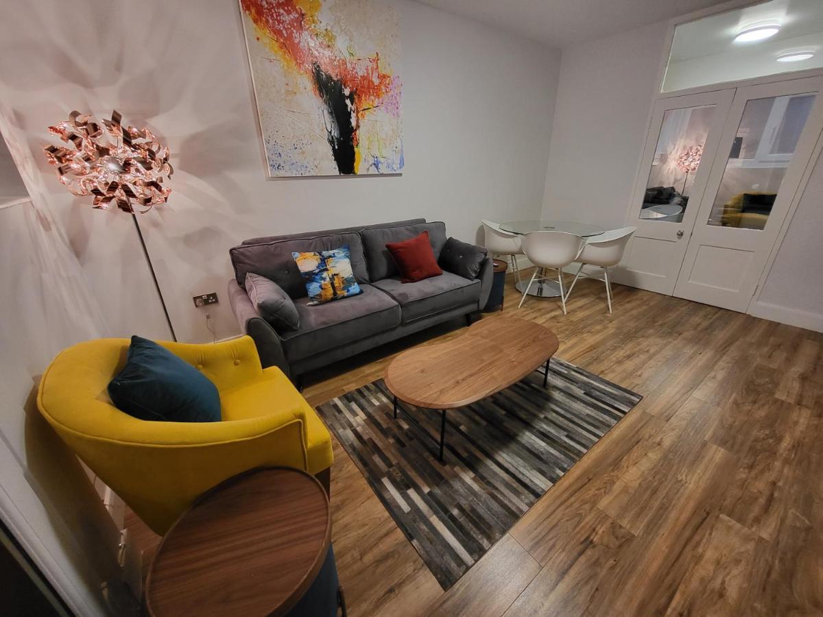 Garland Contemporary * Londen