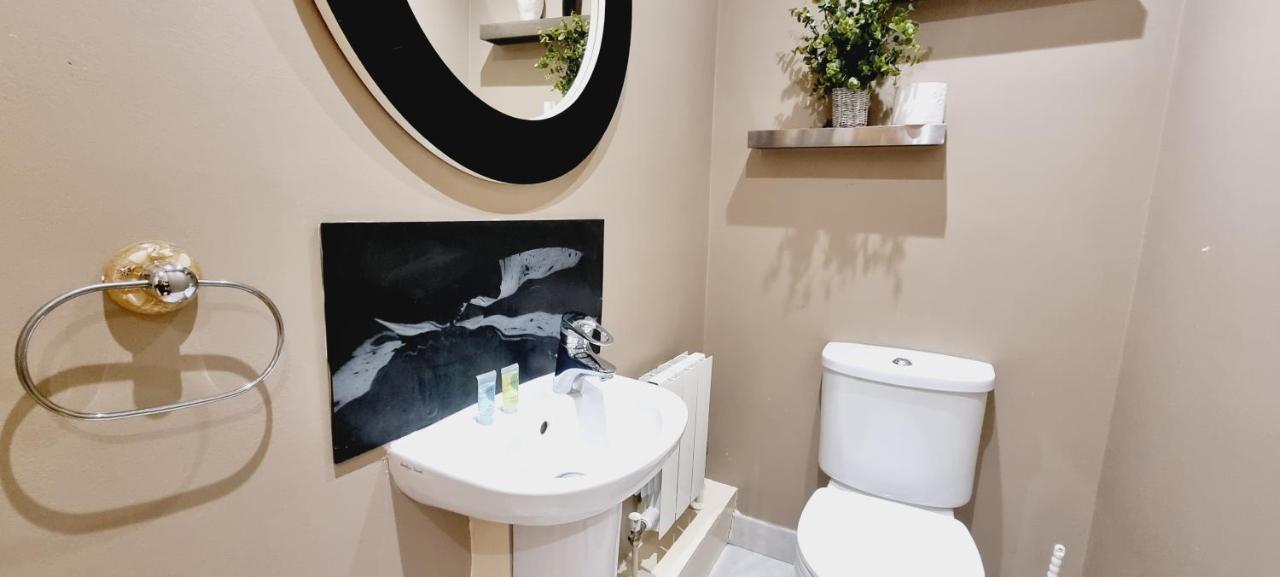 Luxury Waterside Canary Wharf Londres