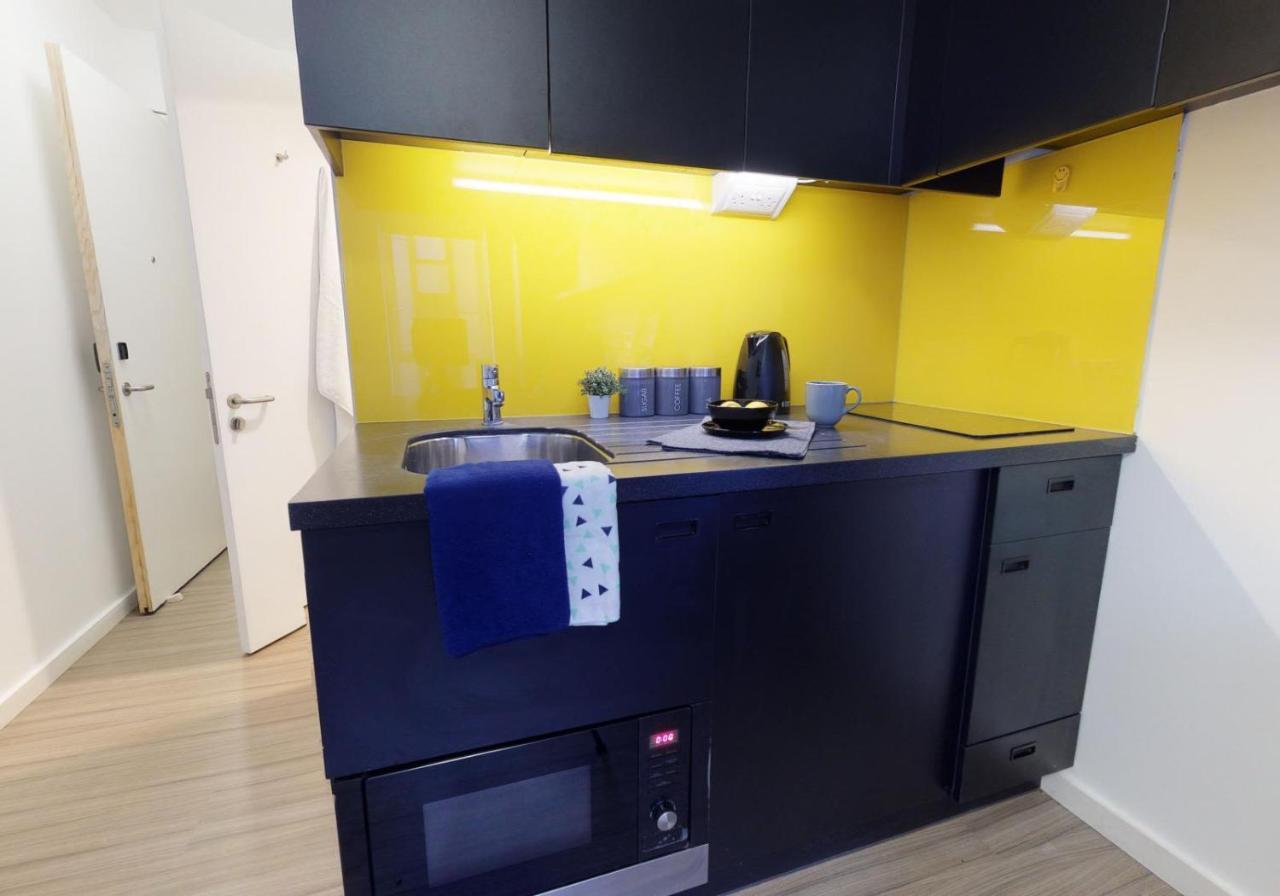 Trendy At Iq Hammersmith In Apartment