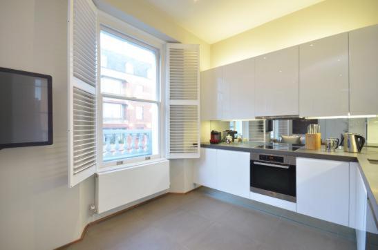 The Kensington Apartment